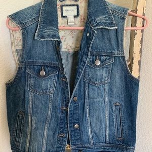 Womens Forever 21 Jean vest